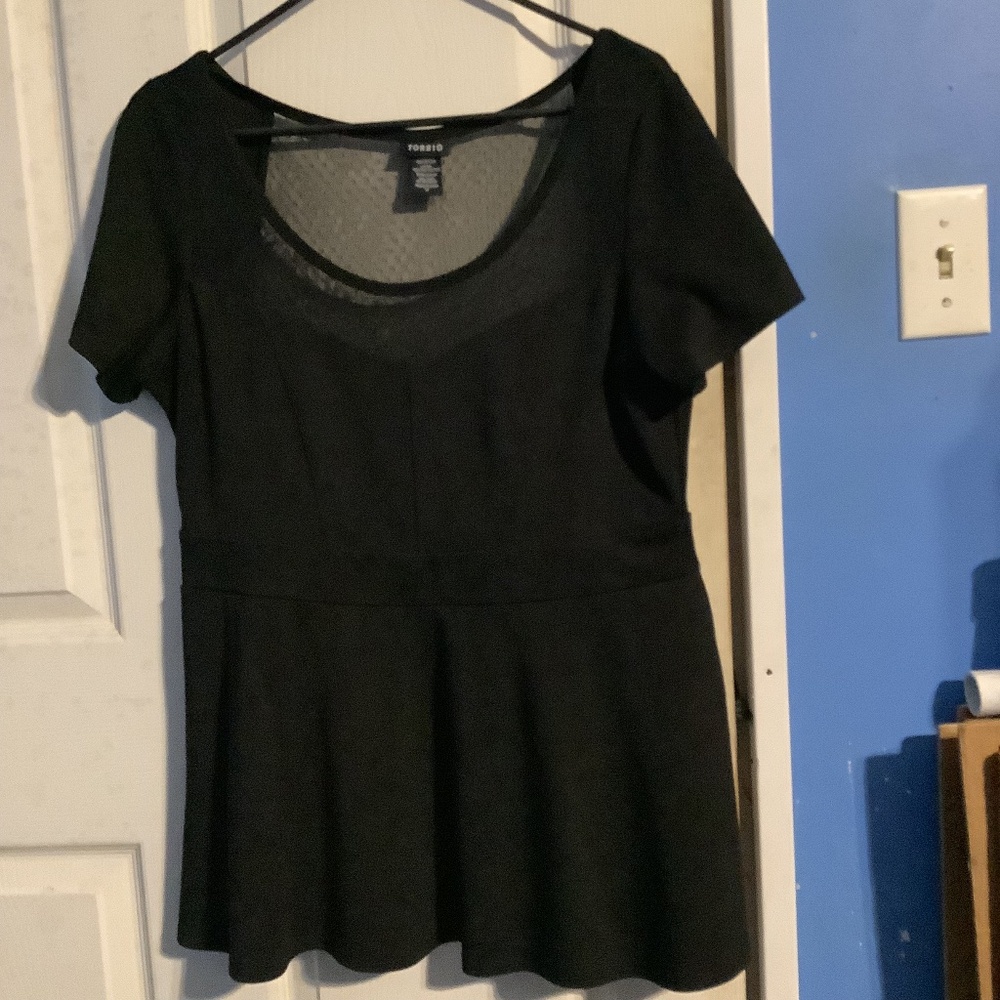 Women’s Black TORRID Peplum Top Size 0